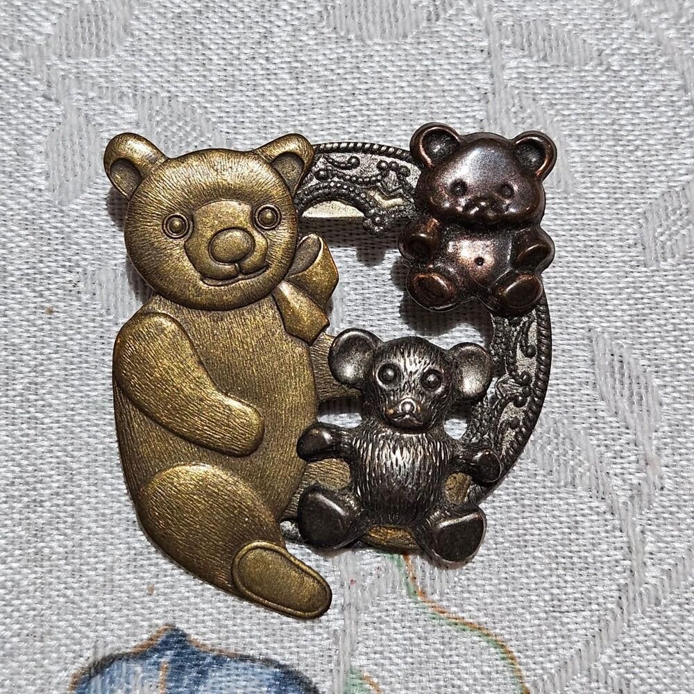 vintage cottagecore grandmacore three teddy bears gold bronze silver tone brooch